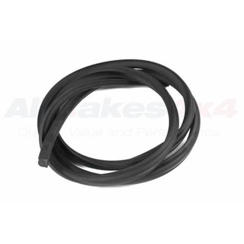 Quarter window filler strip Landrover Defender chb500040